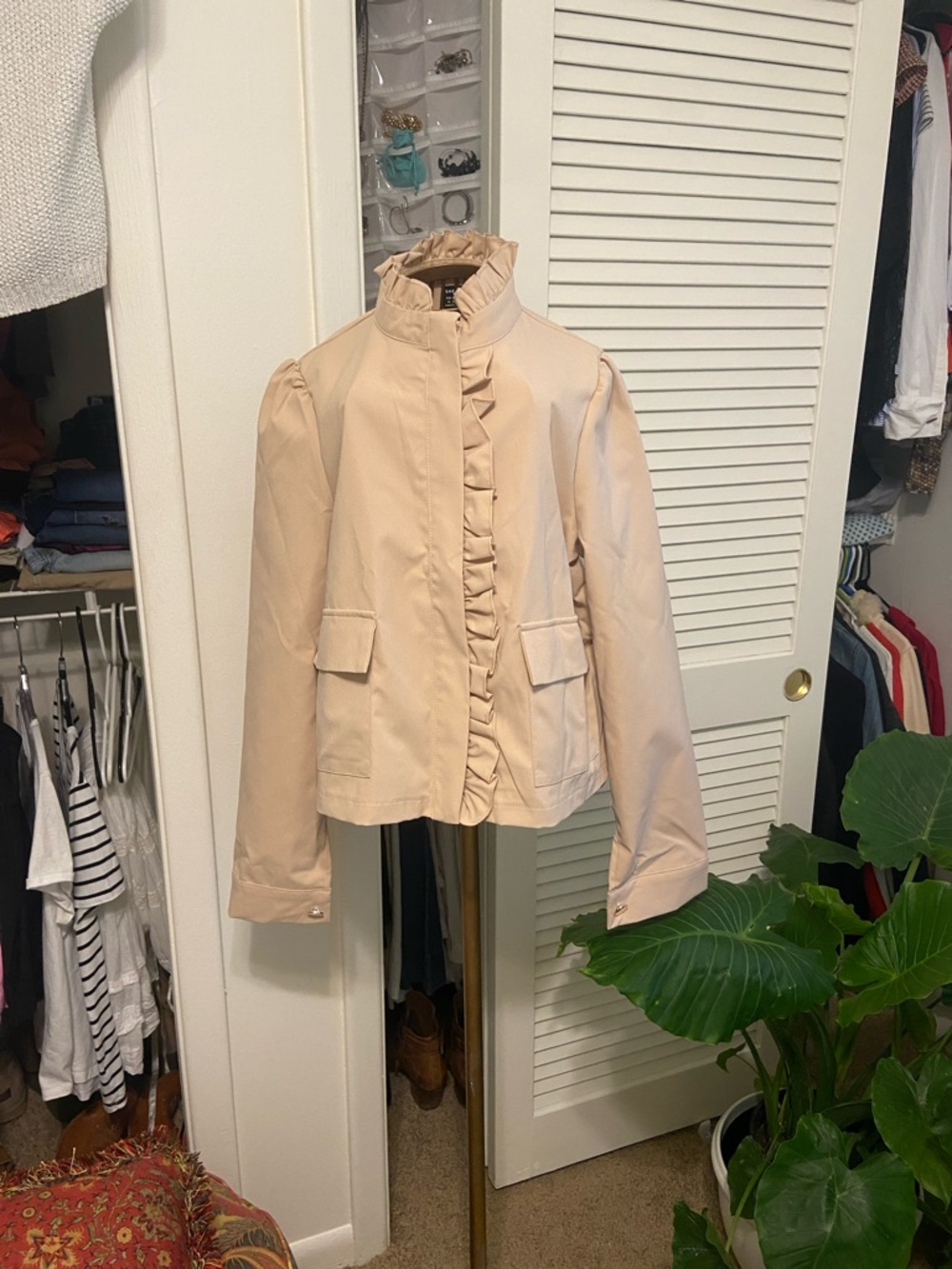 SHEIN Beige Ruffle-Trim Utility Jacket